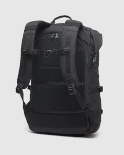 Tentree Mobius 35L Backpack 20 Tentree Mobius 35L Backpack -Tentree Store Black 35L Travel Backpack TAU6090 0164 2