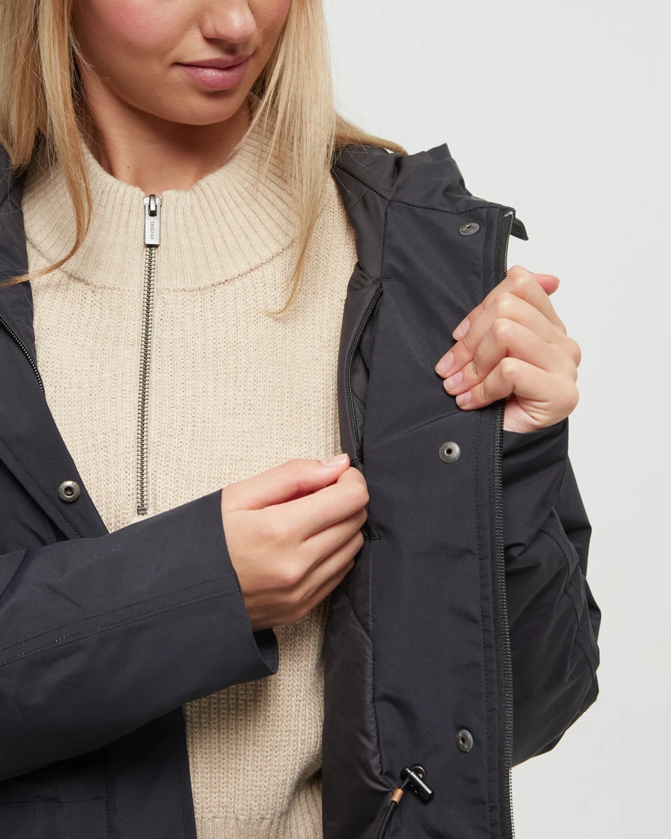 Tentree Nimbus Insulated Rain Jacket 8 Tentree Nimbus Insulated Rain Jacket - Image 6