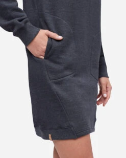 Tentree Fleece Crew Dress 11 Tentree Fleece Crew Dress -Tentree Store BlackWomen sCrewNeckSweaterDress TCW2451 04513 Edit 2