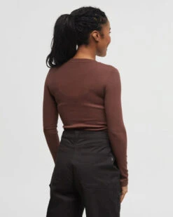 Tentree Rib Snap Placket Henley -Tentree Store Burgundy Womens Crewneck Shirt TCW5257 3428 2 b738211e 3119 444e a630 430aac048aa3