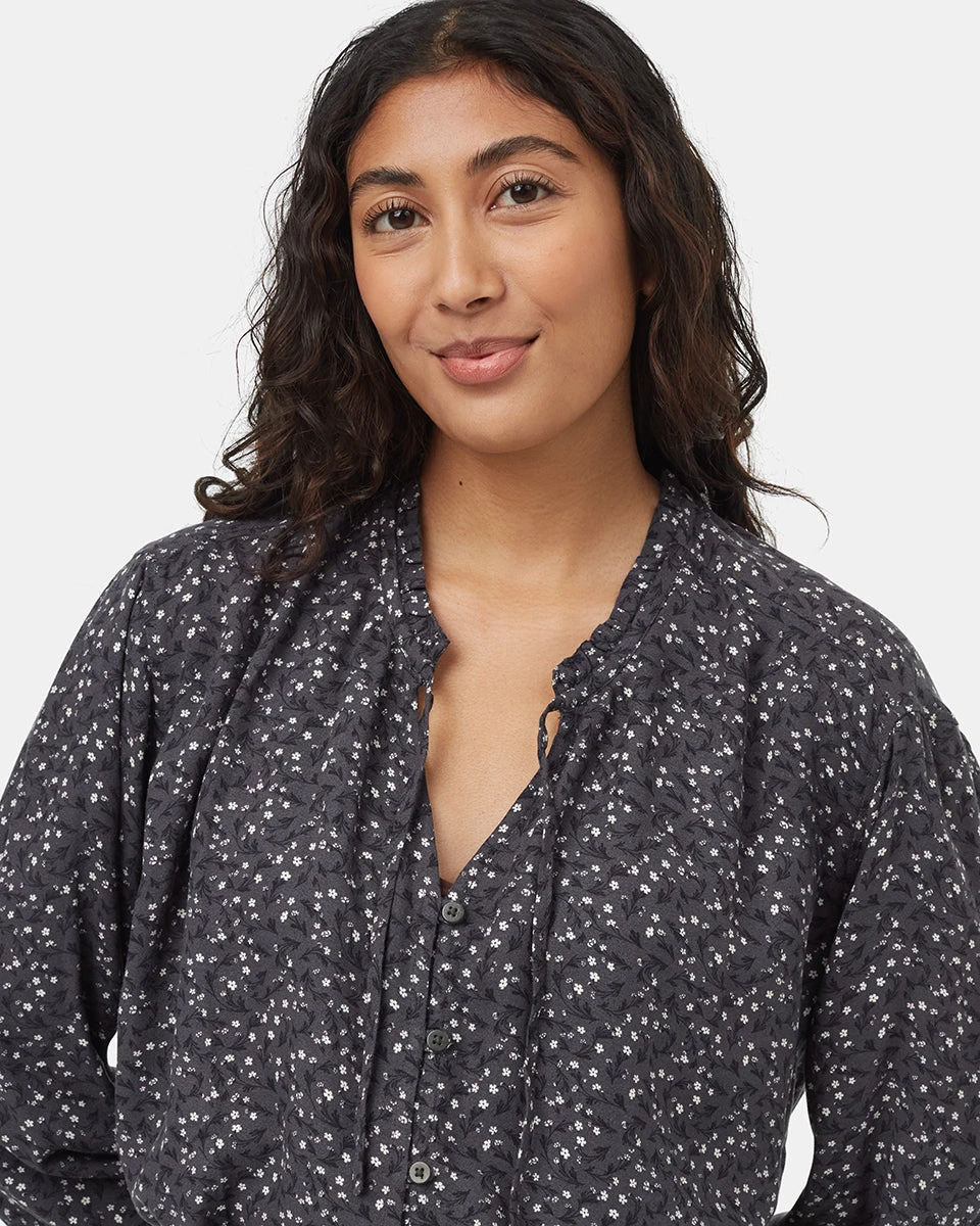 Tentree EcoWoven Crepe Smocked Blouse 6 Tentree EcoWoven Crepe Smocked Blouse - Image 4