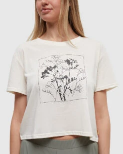 Tentree Floral Crop T-Shirt 9 Tentree Floral Crop T-Shirt -Tentree Store Oatmeal Crew Neck Graphic Cropped Shortsleeve T Shirt TCW5732 3162 2 4f8d7b71 17a0 41d0 86a0 1a26c4da34e5