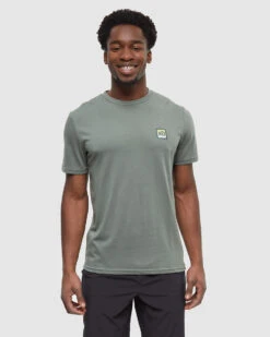 Tentree Emerald Edge T-Shirt 8 Tentree Emerald Edge T-Shirt -Tentree Store TCM6128 5399 agave green darkest spruce crew neck graphic shortsleeve t shirt 3