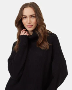 Tentree Highline Oversized Turtleneck Dress 9 Tentree Highline Oversized Turtleneck Dress -Tentree Store TCW5362 Black Turtleneck Knee Length Oversized Fit Dress 3