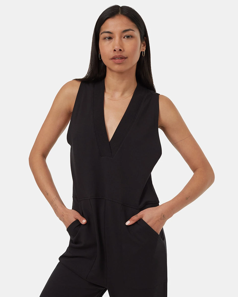 Tentree SoftTerry Light V-Neck Jumpsuit 6 Tentree SoftTerry Light V-Neck Jumpsuit - Image 4