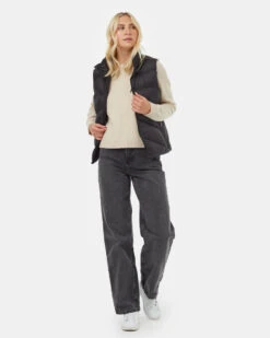 Tentree Boulder Vest 21 Tentree Boulder Vest -Tentree Store black puffy vest TCW4487 01641 1