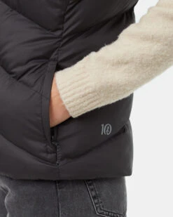 Tentree Boulder Vest 18 Tentree Boulder Vest -Tentree Store black puffy vest TCW4487 01641 6